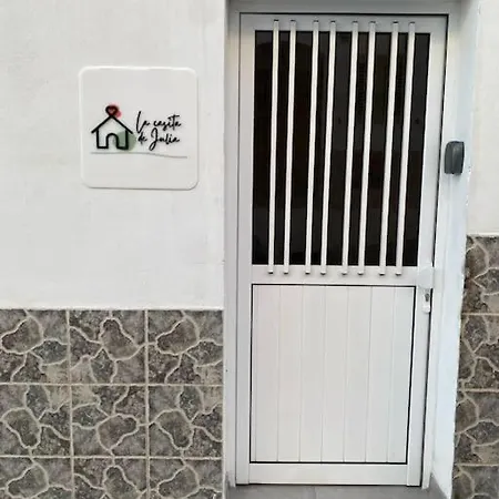 La Casita De Julia Apartment Buzanada